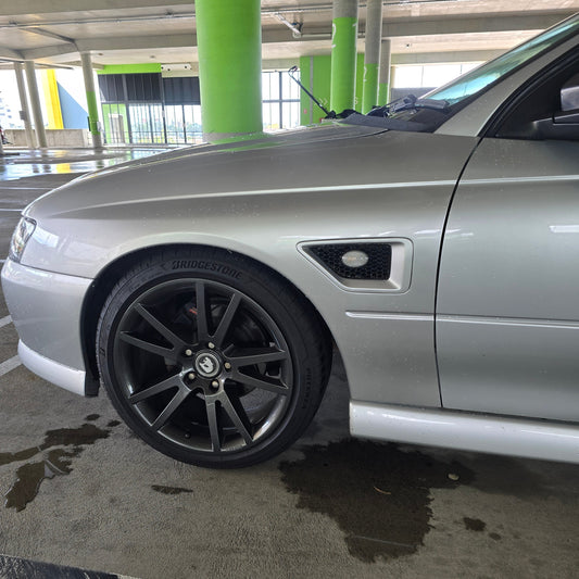 VZ HSV Series 2 Guard Inserts - Clubsport / Maloo
