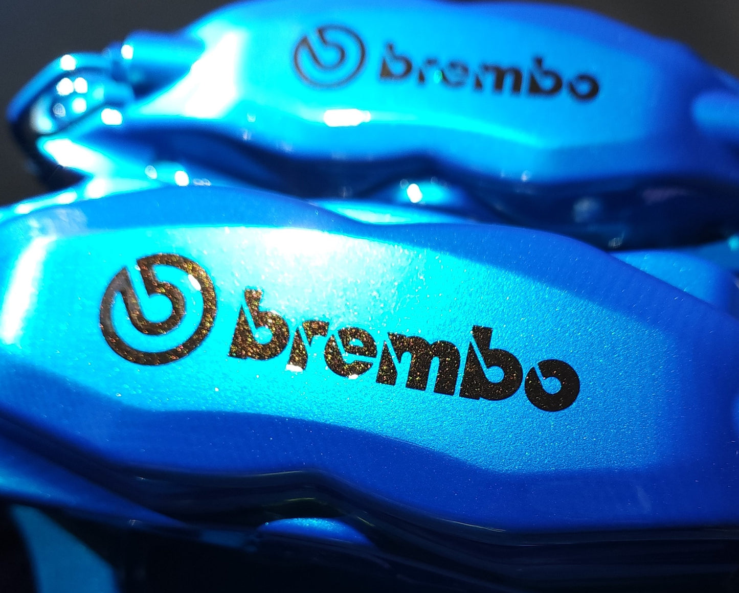 4 Pot front Brembo's painted in Voodoo Blue w Black Brembo