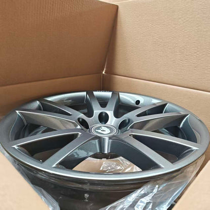Forged 18" HSV VZ R8 Wheels