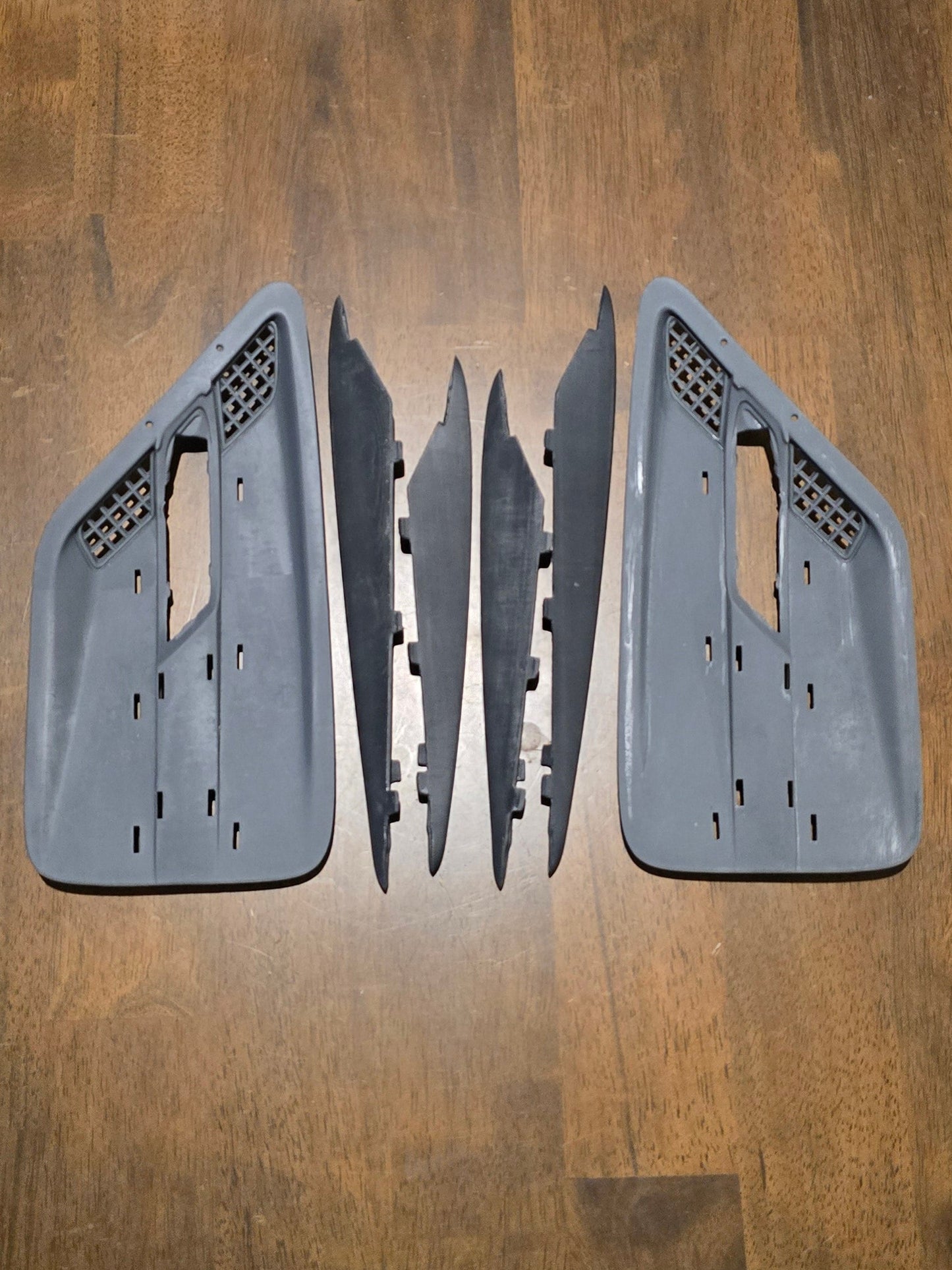 VZ HSV Series 1 Guard Parts - Fins and Inserts