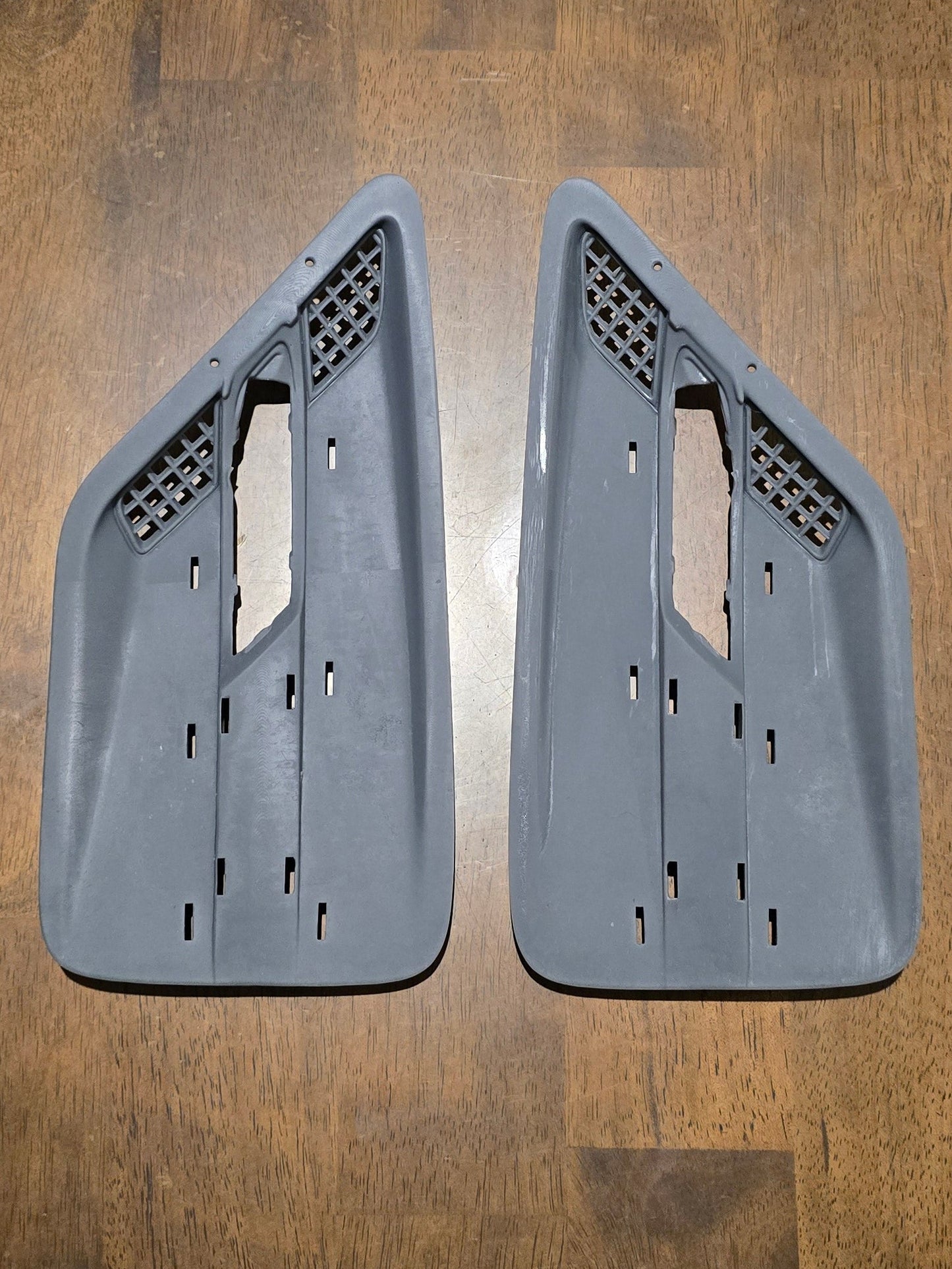 VZ HSV Series 1 Guard Inserts - Clubsport / Maloo