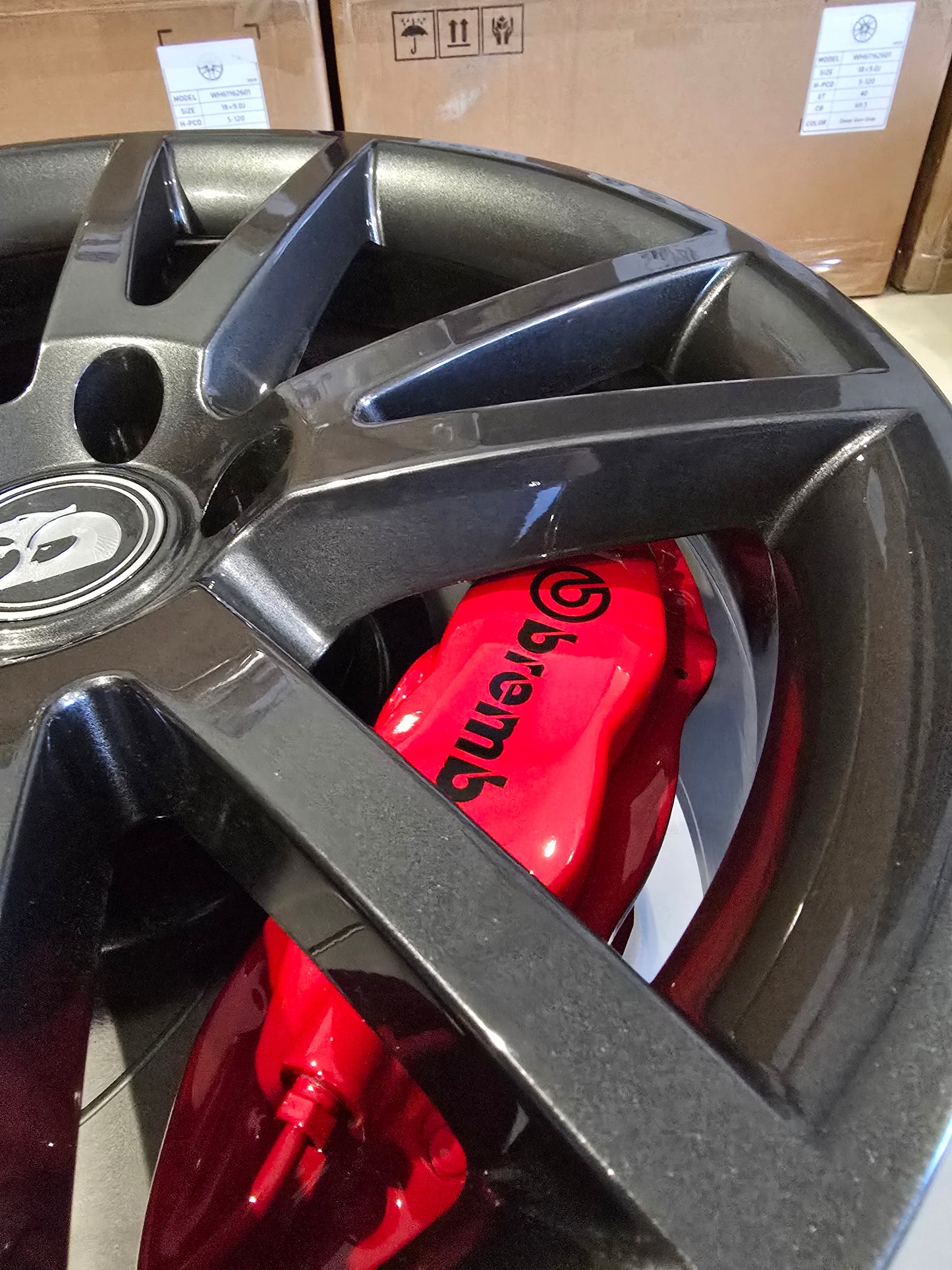 Forged 18" HSV VZ R8 Wheels