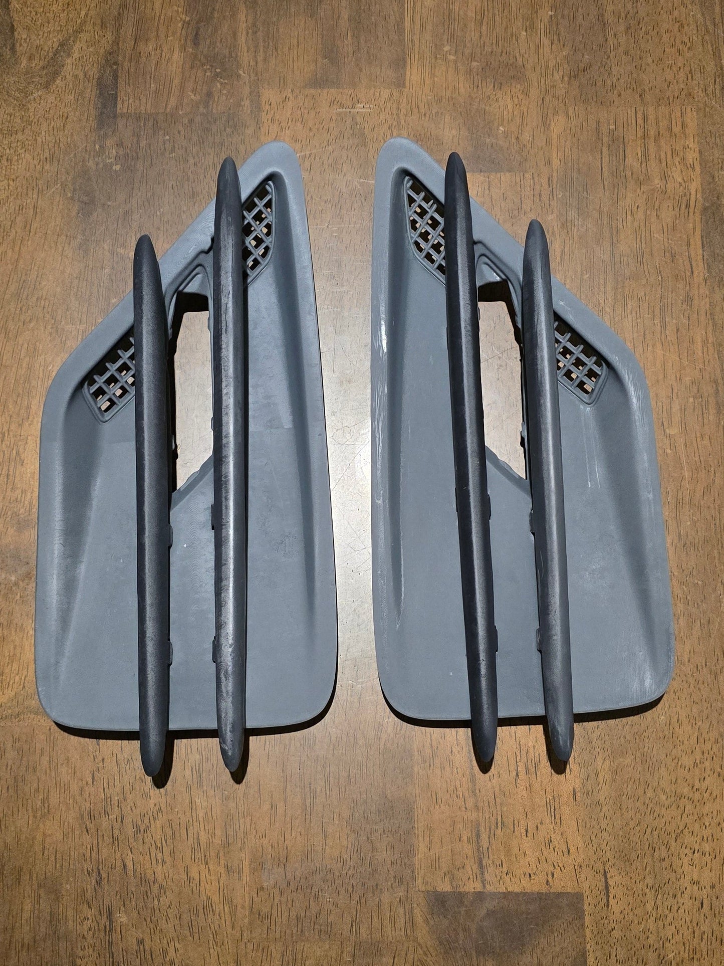 VZ HSV Series 1 Guard Inserts - Clubsport / Maloo