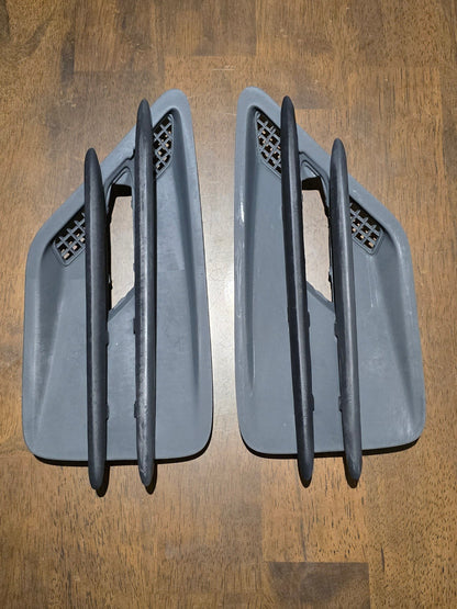 VZ HSV Series 1 Guard Inserts - Clubsport / Maloo