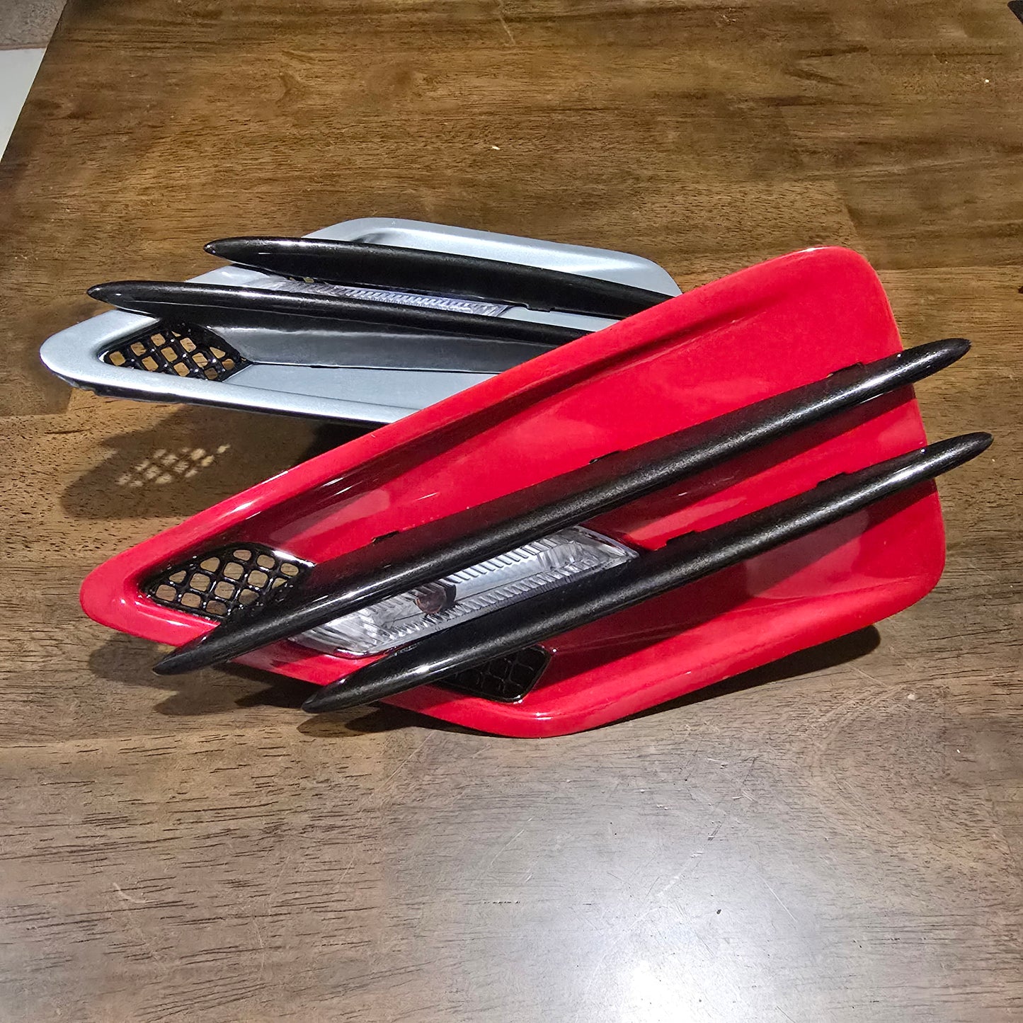 VZ HSV Guards and Fins