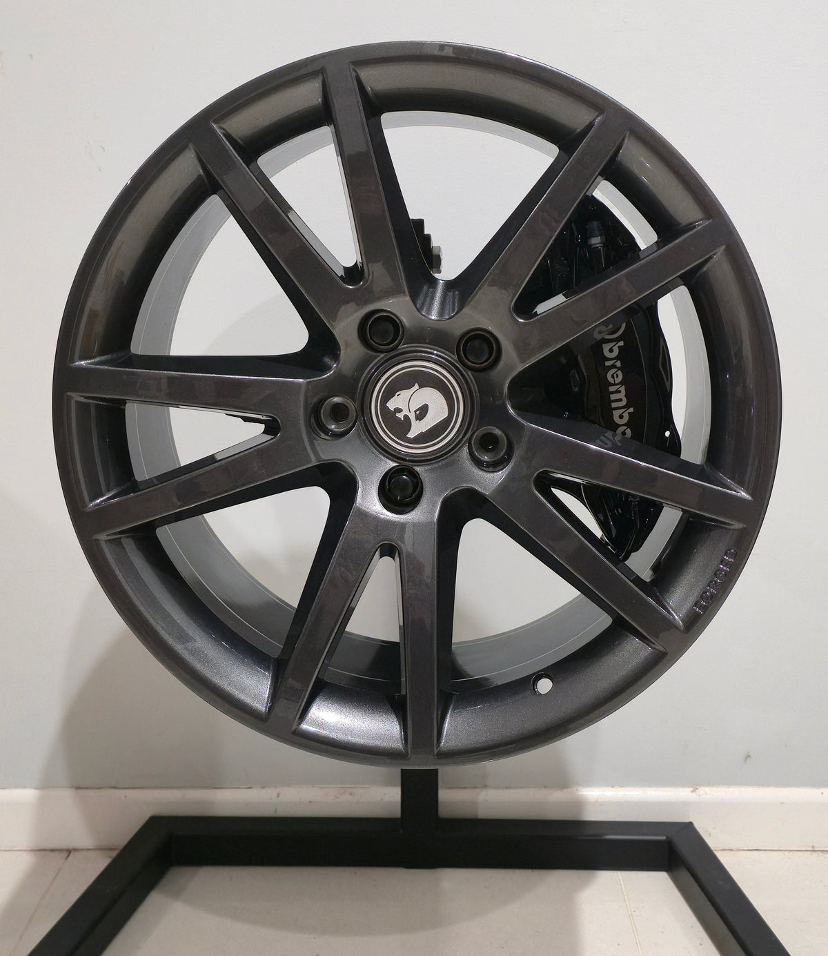 Forged 18" HSV VZ R8 Wheels