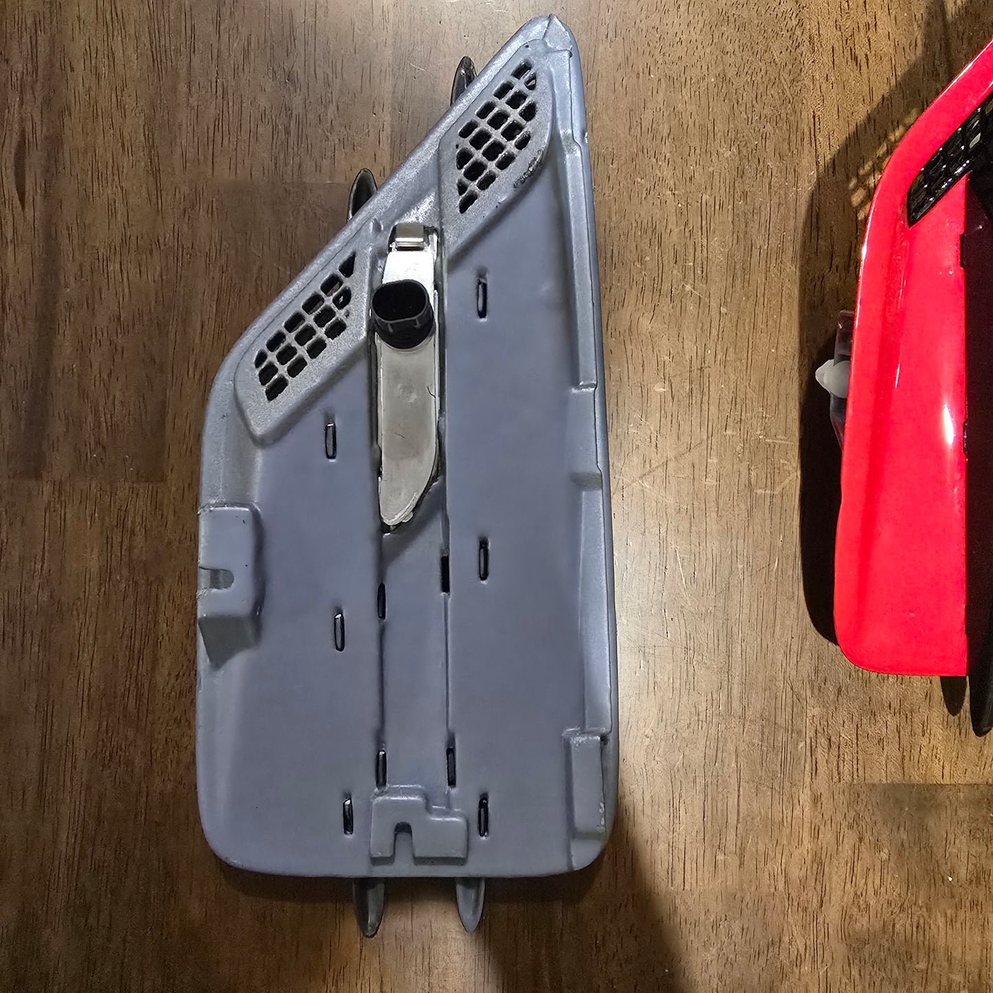 VZ HSV Guards and Fins