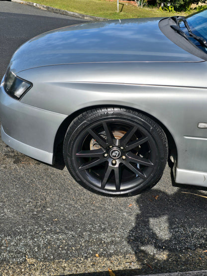 Forged 18" HSV VZ R8 Wheels